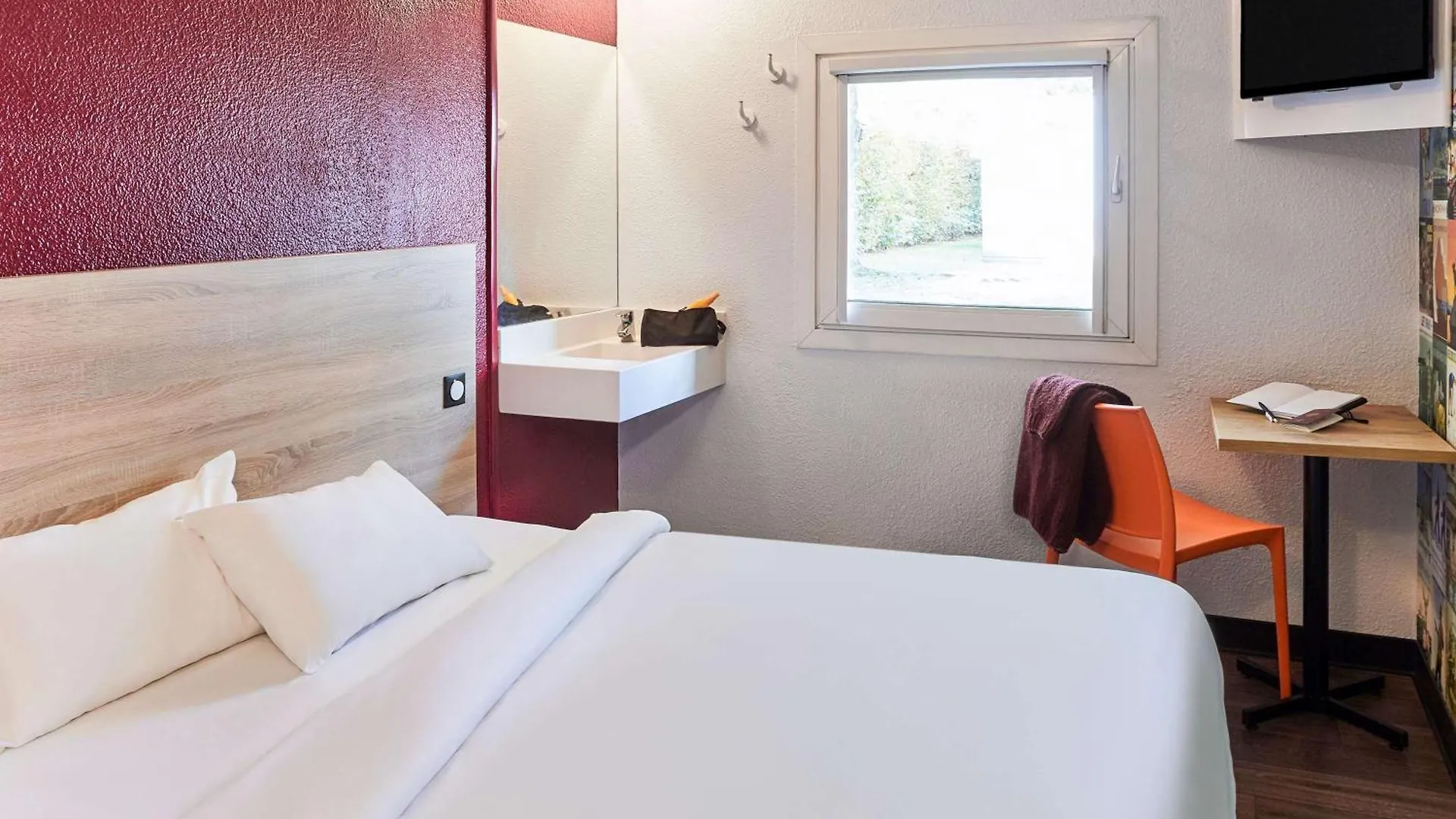Hotel Hotelf1 Antibes Sophia Antipolis Vallauris