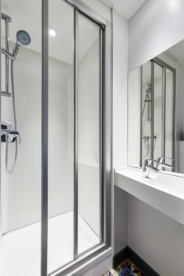 Hotelf1 Antibes Sophia Antipolis Vallauris Hotel